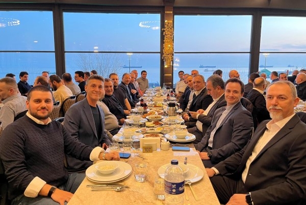 BESİAD Üyeleri Geleneksel İftar Yemeğinde Bir Araya Geldi