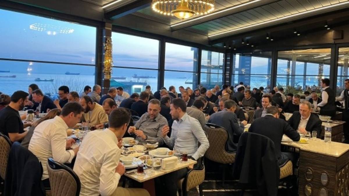 BESİAD Üyeleri Geleneksel İftar Yemeğinde Bir Araya Geldi