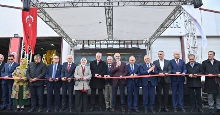 ÖZBİR A.Ş. Raylı Sistemlerde Bir Yolculuğun Başarı Hikâyesi