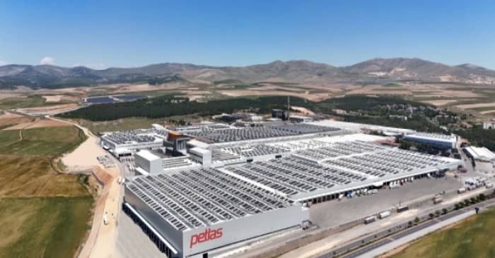 Petlas Bir İlki Daha Gerçekleştirdi, Türkiye’nin İlk Yerli Terminal Çekici Lastiğini Üretti!