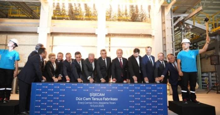 Şişecam Tarsus’taki Yeni Enerji Camı Hatlarını Devreye Aldı