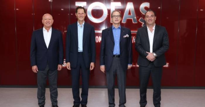 Stellantis ve Koç Holding Üst Yönetimi Tofaş Fabrikası’nı Ziyaret Etti