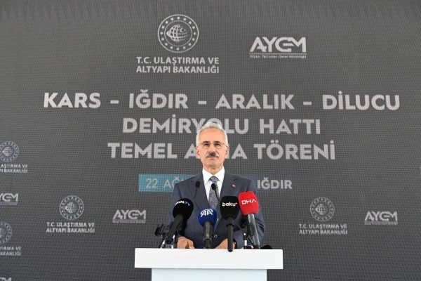 Kars-Iğdır-Aralık-Dilucu Demiryolu Hattı’nın Temeli Atıldı