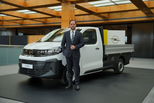 Made in Türkiye İmzalı Yeni Opel Vivaro Kamyonet Satışa Sunuldu