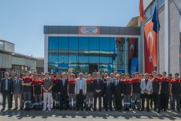 Norm Holding, İzmir ve Salihli’de Mesleki Eğitim Birimlerinin Açılışını Gerçekleştirdi