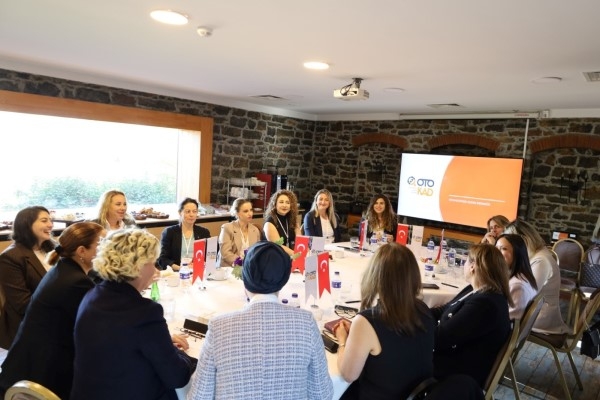 Otomotivde Kadın Derneği OTOKAD Faaliyete Geçti