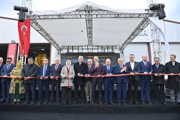 ÖZBİR A.Ş. Raylı Sistemlerde Bir Yolculuğun Başarı Hikâyesi